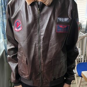 Costume Top Gun “Maverick” Men's Brown PLeather Bomber Jacket with Patches